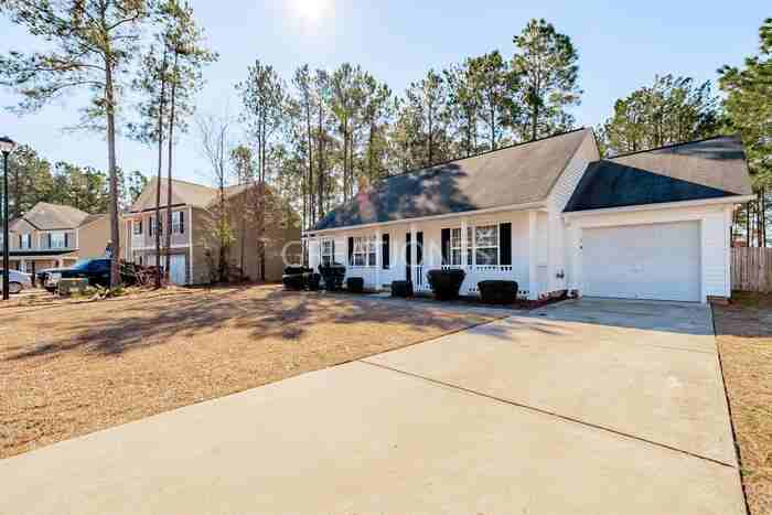 7 Trenton Dr - Photo 3 of 29