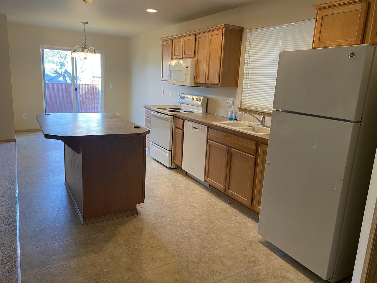 9127 Washington Blvd Sw #1 - Photo 4 of 18