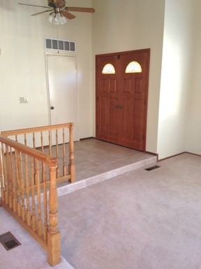 235 Prague Dr - Photo 2 of 20