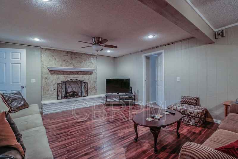 2837 66th Street - Photo 2 of 10