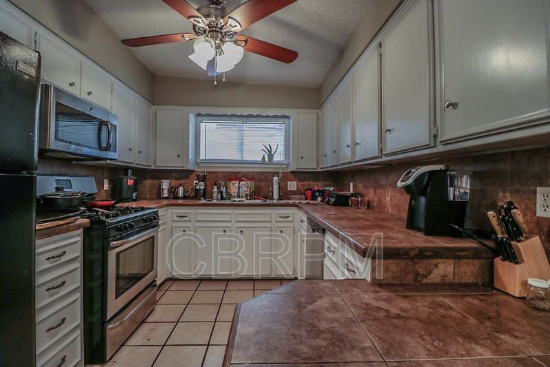 2837 66th Street - Photo 6 of 10