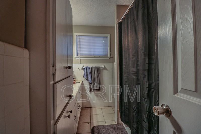 2837 66th Street - Photo 7 of 10