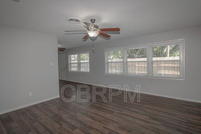 4924 17th Street - Photo 3 of 18