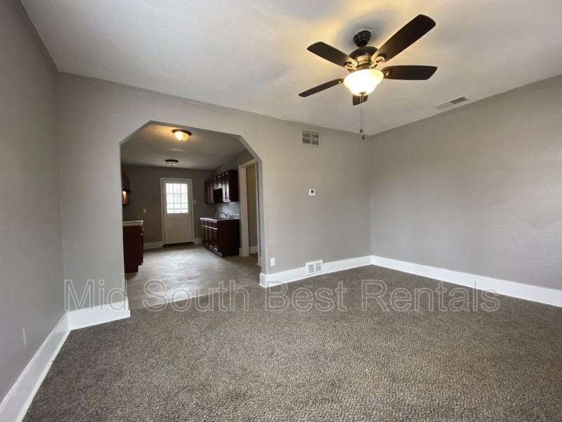 1382 S Cooper St - Photo 6 of 13