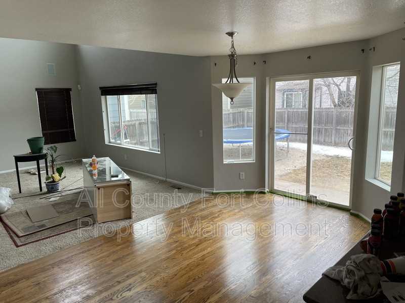 2027 Fossil Creek Pkwy - Photo 2 of 8