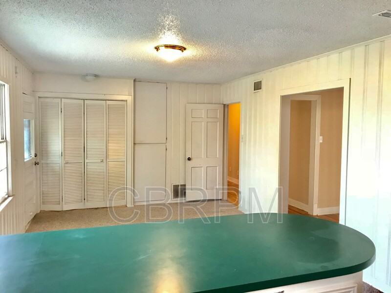 3202 28th Street - Photo 5 of 14