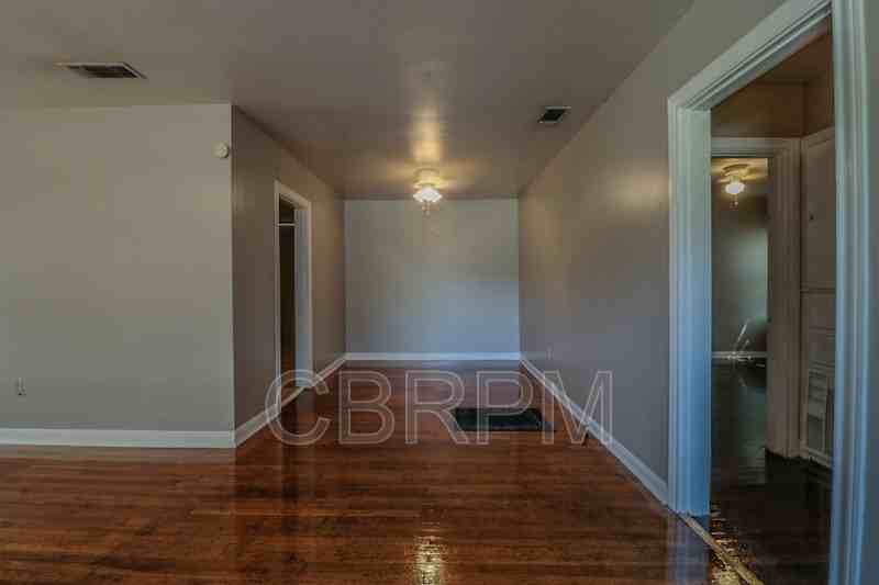 2406 30th Street - Photo 5 of 13