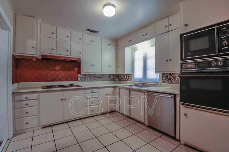 2406 30th Street - Photo 6 of 13