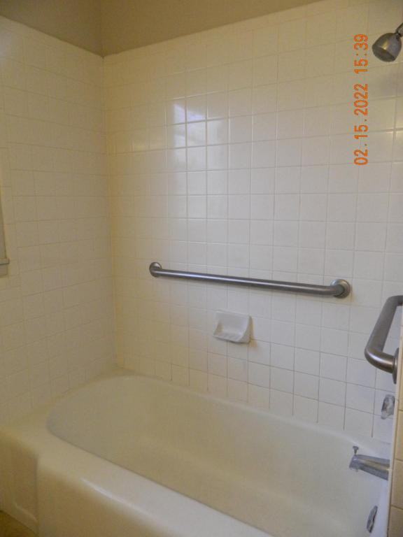 2318 33rd St - Photo 4 of 18