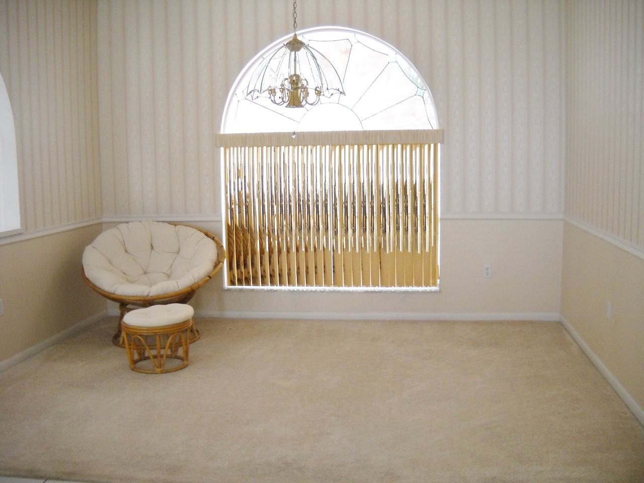 13750 Orion Ct - Photo 3 of 12