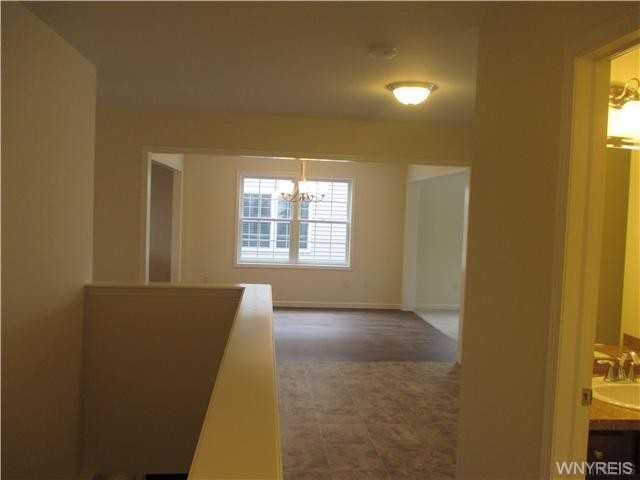 3922 Bowen Rd - Photo 3 of 15