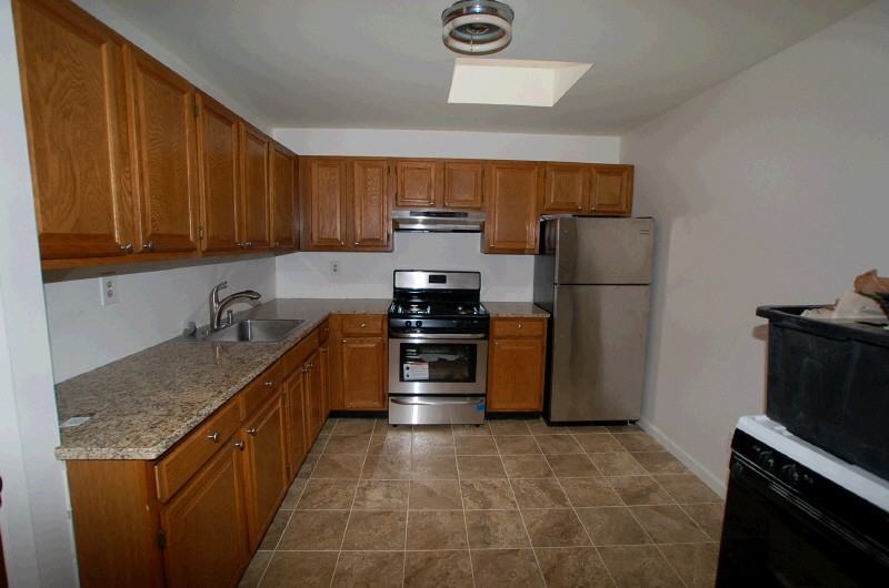 410 Jericho Turnpike - Photo 3 of 13