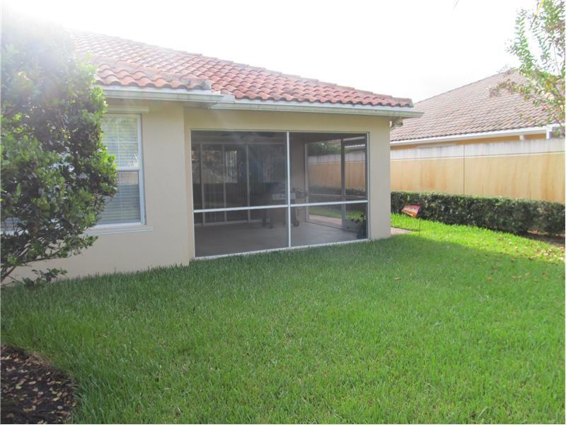 10497 SW Stratton Dr - Photo 3 of 20