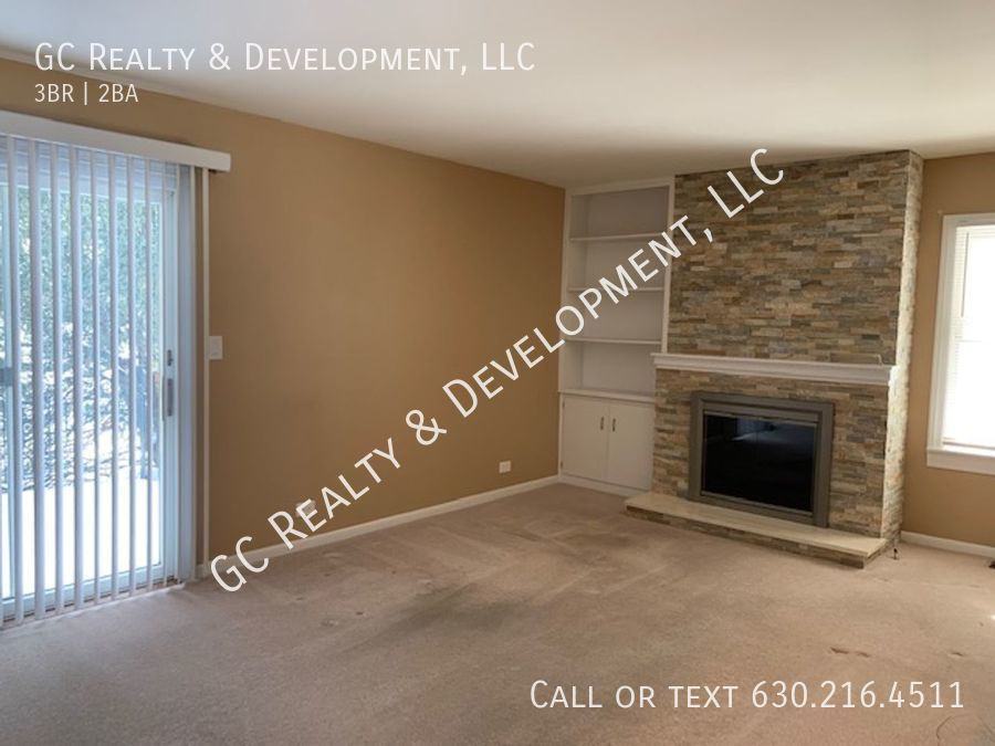 1536 Young Cir - Photo 3 of 19