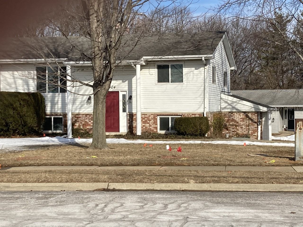 12404 N Brentfield Dr - Photo 2 of 14