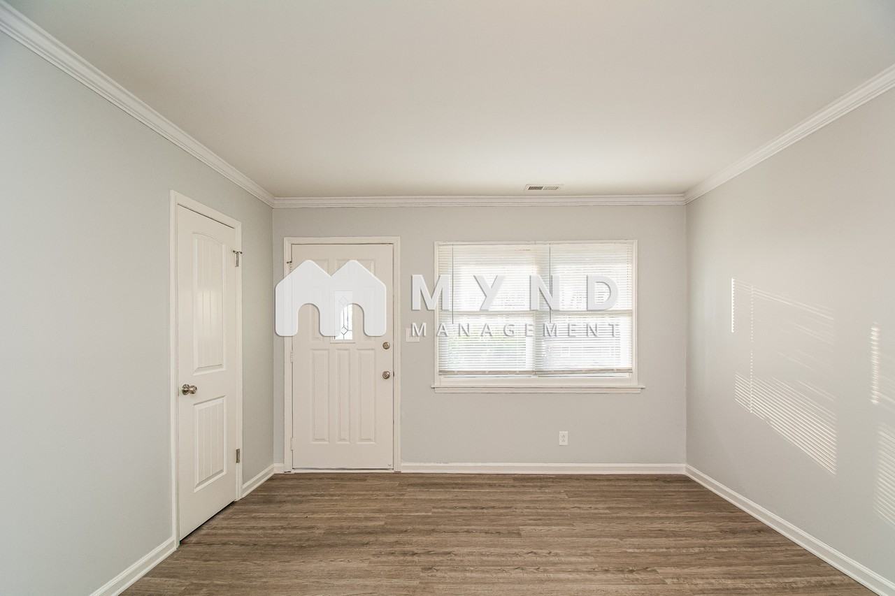 2301 Charles St - Photo 3 of 16