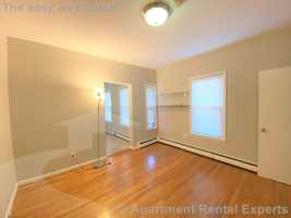 featured image of 9 Elmer St #3