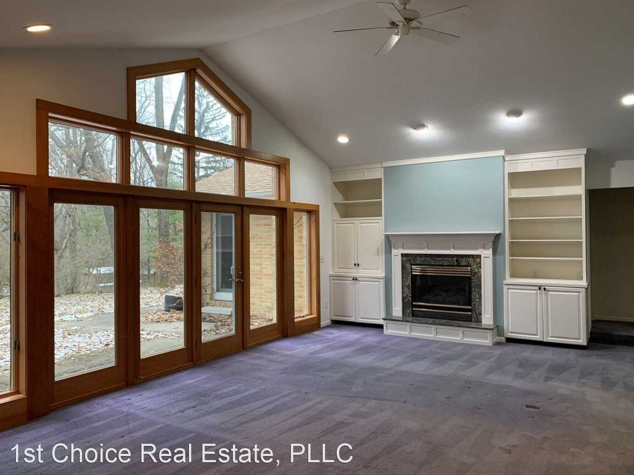 4461 Maumee Dr - Photo 2 of 27