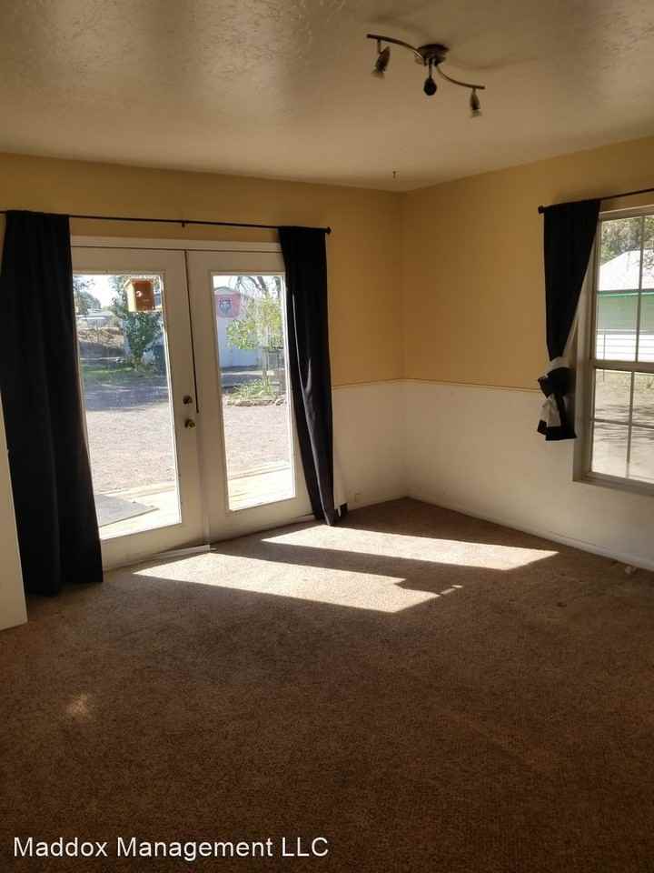 106 Pequeno Rd Nw - Photo 2 of 9