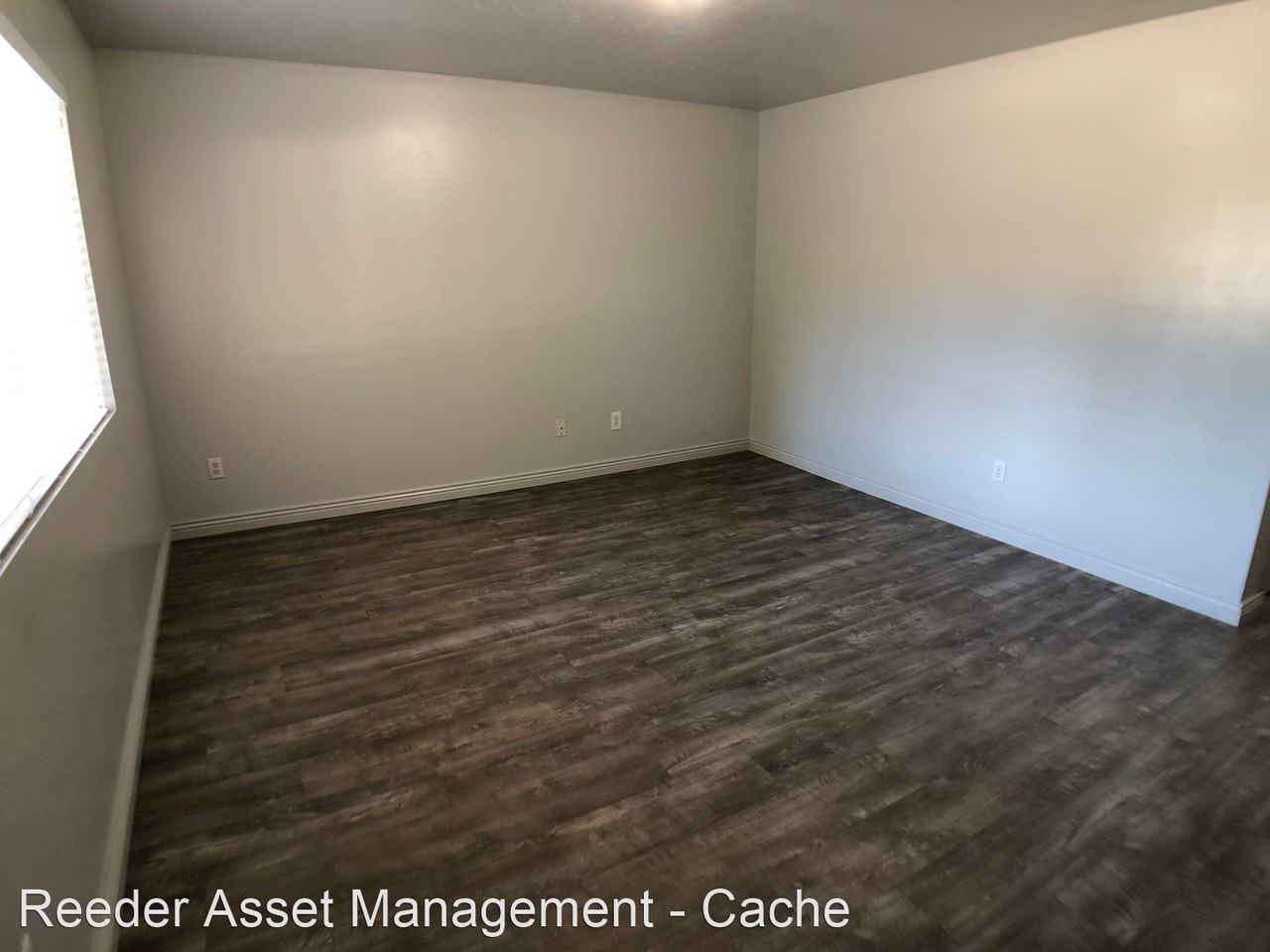 278 South 560 West - Photo 2 of 17