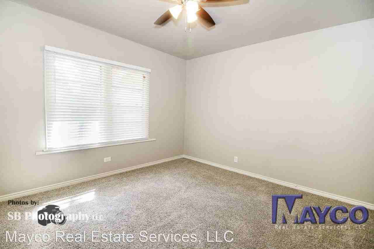 127 Albany - Photo 3 of 7