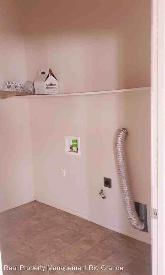 7144 Alicante Ave Sw - Photo 3 of 8