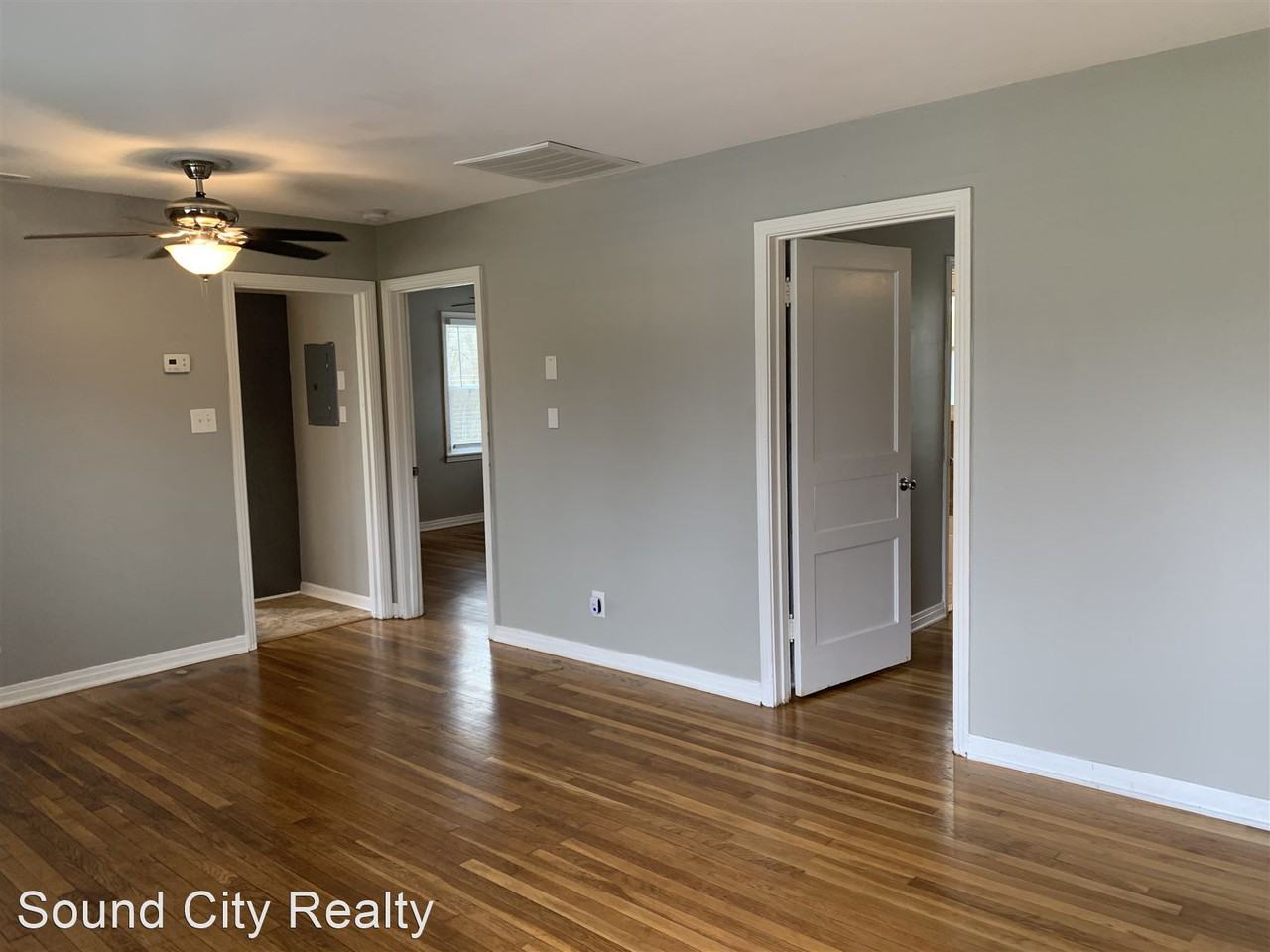 Donelson darling quadplex with private wooded back yard!! Apartments 248 Mcgavock Pike 250