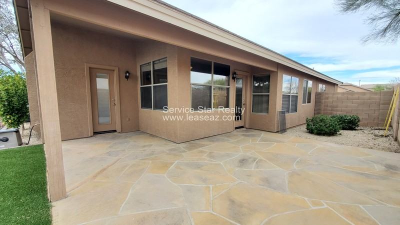 1787 E Erie St - Photo 2 of 26