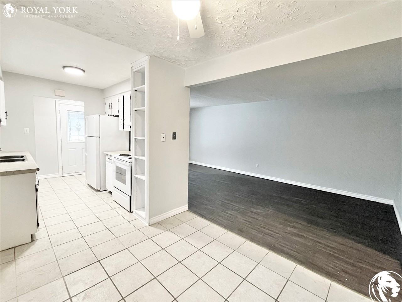 349 Cranbrook Dr #1 - Photo 3 of 18