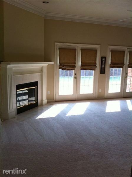 4213 Bedford Ct - Photo 2 of 9