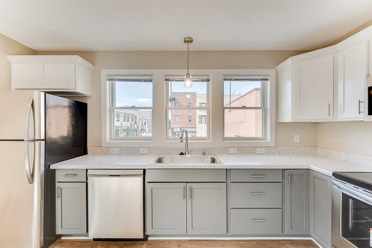 152 Dale St N #2 - Photo 6 of 15