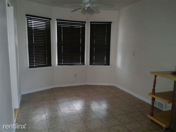 25233 Comfort - Photo 2 of 8