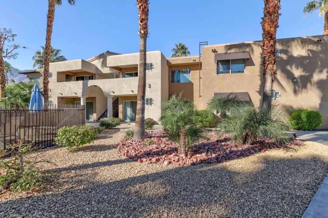 Villa Boutique Apartment Homes - Photo 7 of 29