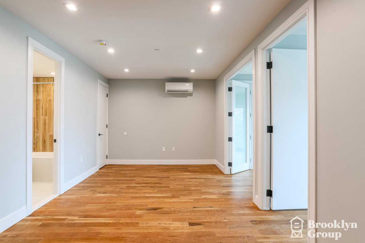 3-14 Woodward Avenue #4C - Photo 3 of 9