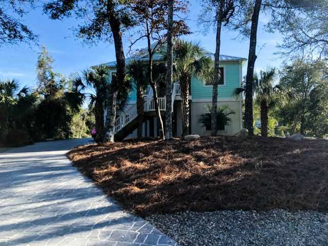 7203 Sound Drive - Photo 2 of 10