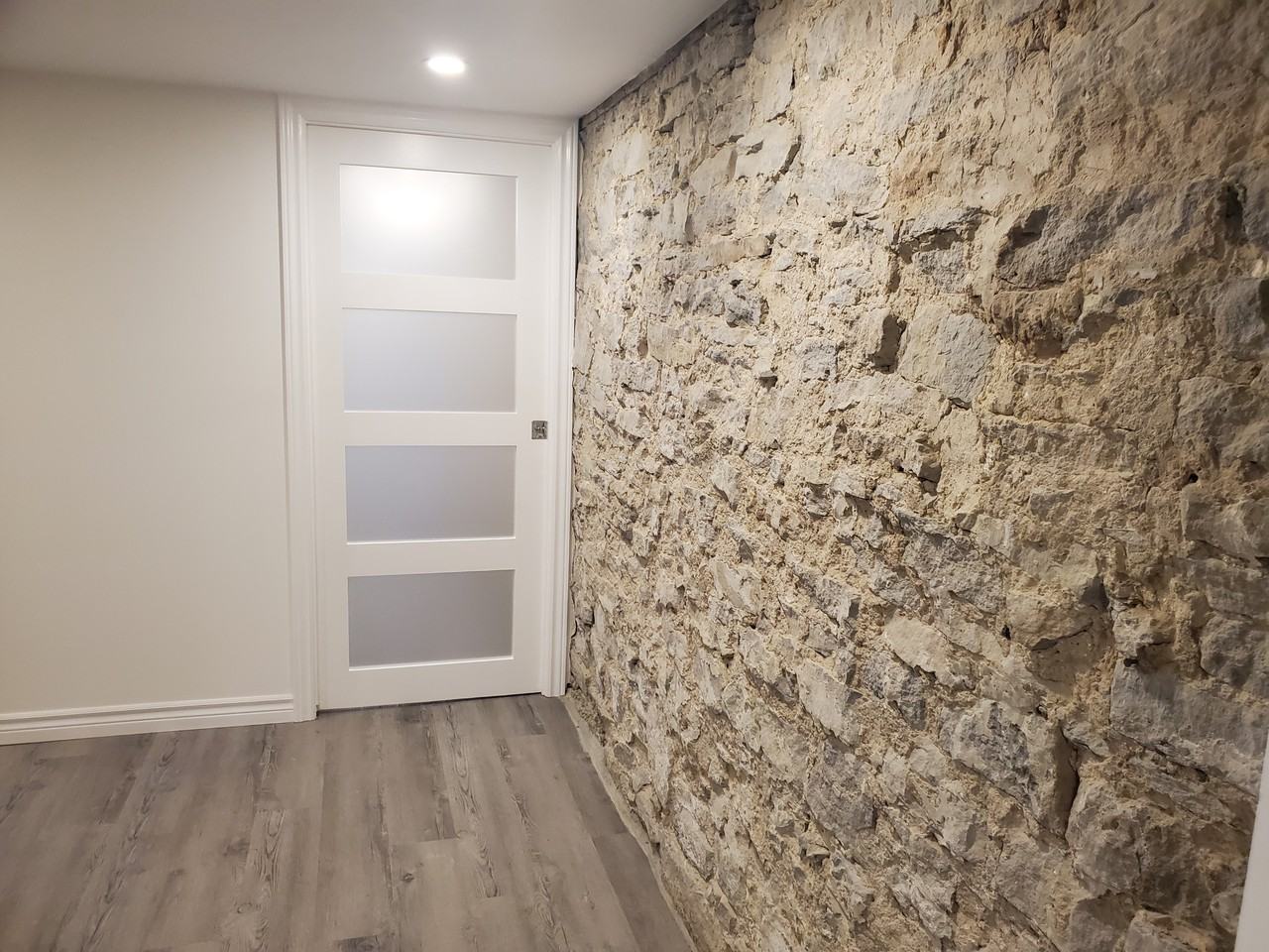 1300 Lansdowne Avenue - Photo 6 of 14