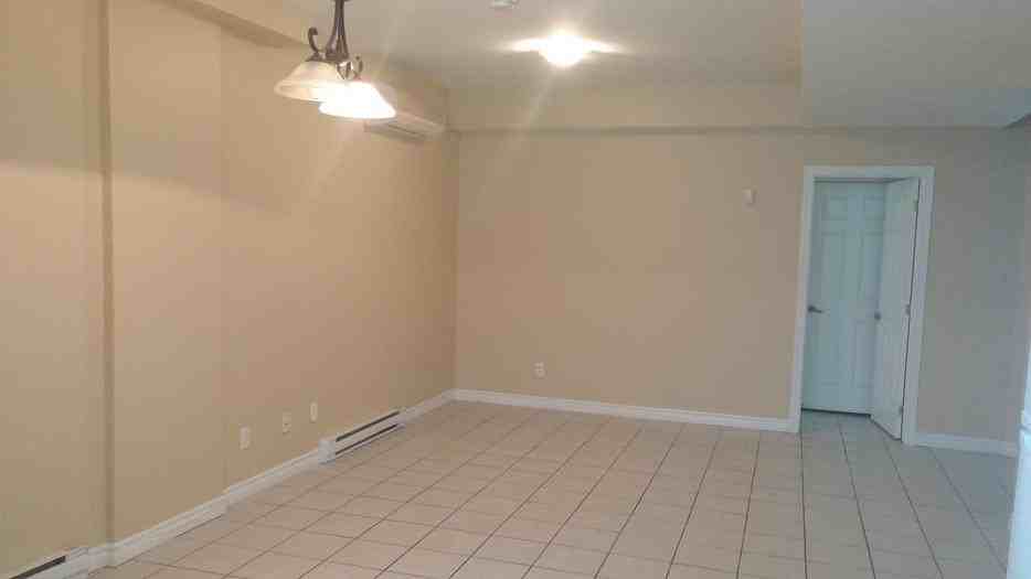 1029 Boulevard Lorrain ##1 - Photo 2 of 7