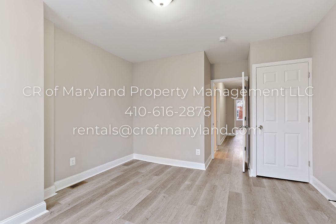 719 N Lakewood Ave - Photo 3 of 28