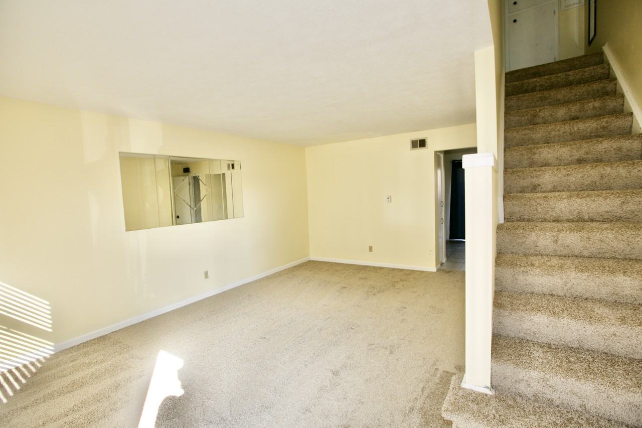 1814 Willoway Cir S - Photo 3 of 31