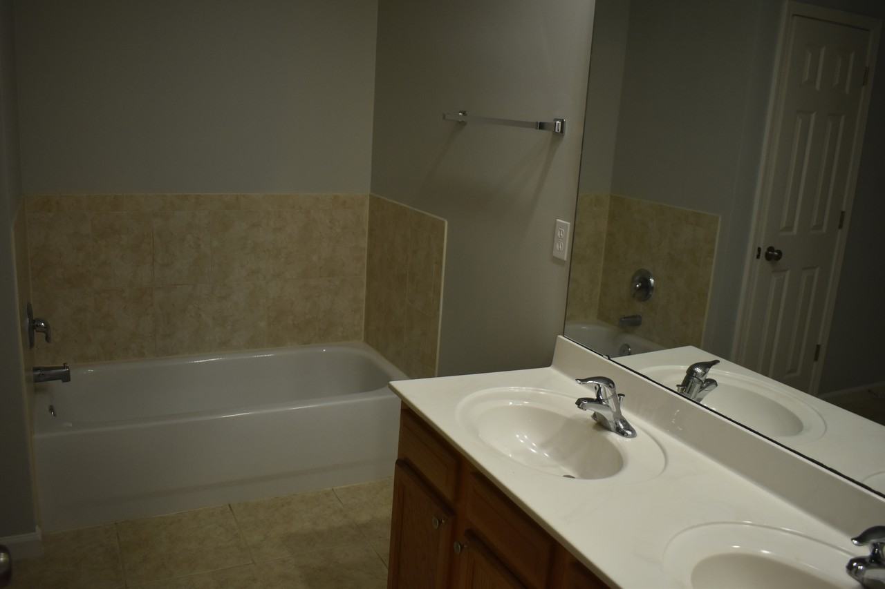 8573 Cheryl Ann Ln - Photo 2 of 6