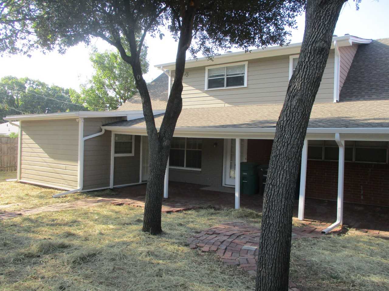 2558 Duringer Rd - Photo 3 of 23