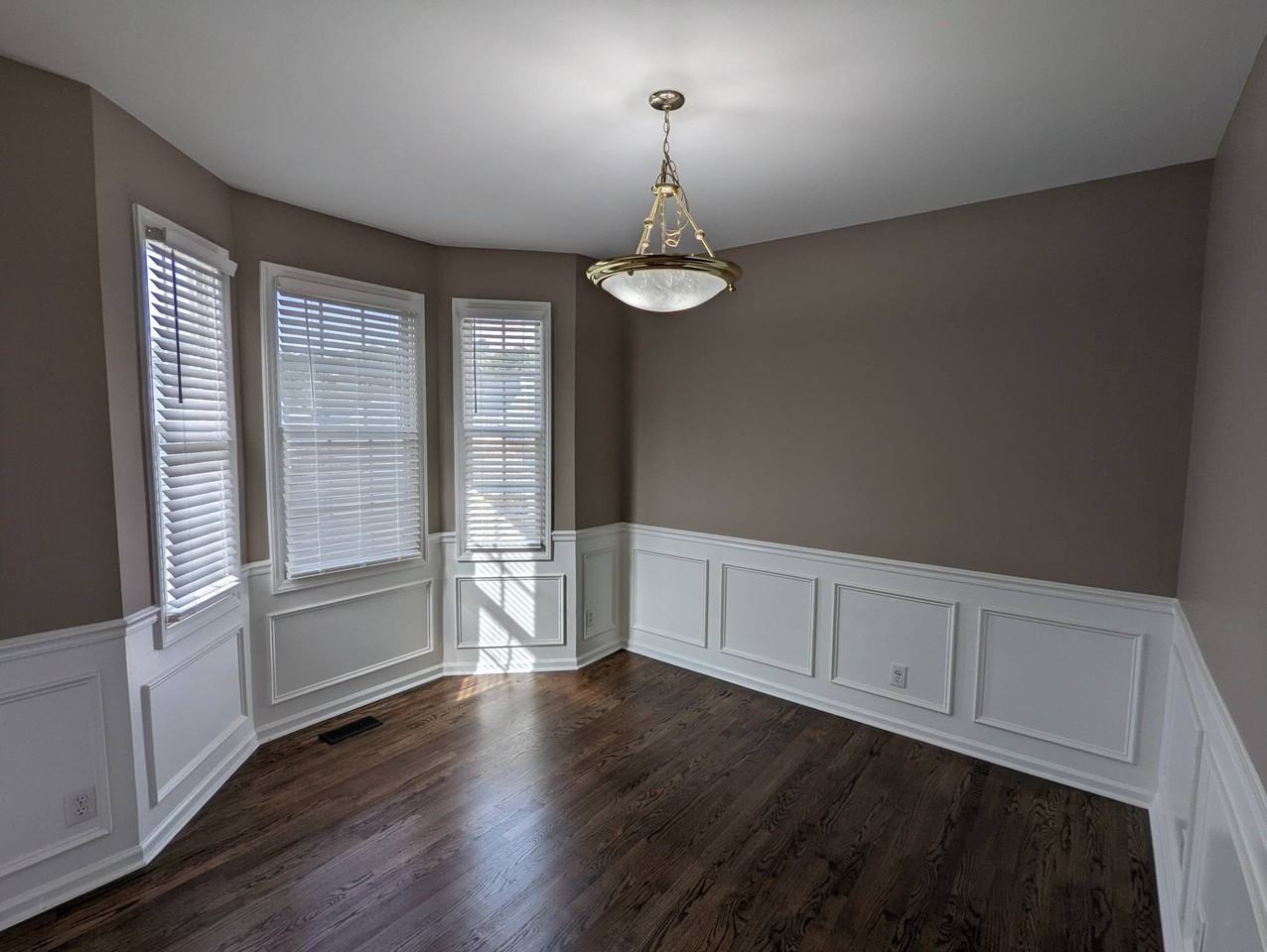 102 College Ave - Photo 3 of 41