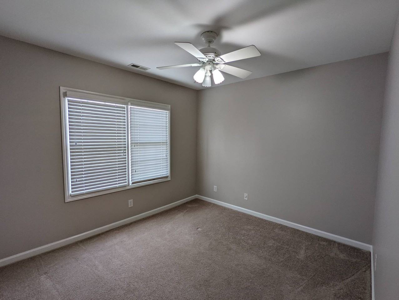 102 College Ave - Photo 5 of 41
