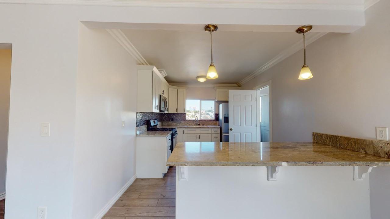 715 Orme Ave - Photo 2 of 19