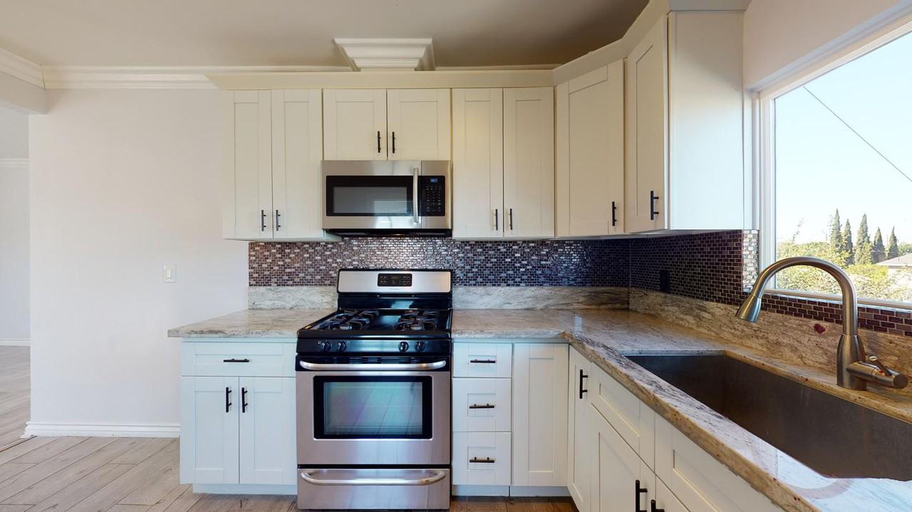 715 Orme Ave - Photo 5 of 19