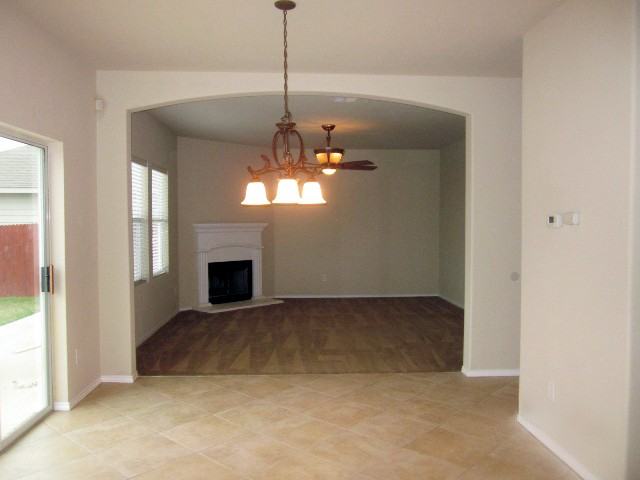 1740 Quail Springs Cir - Photo 2 of 10