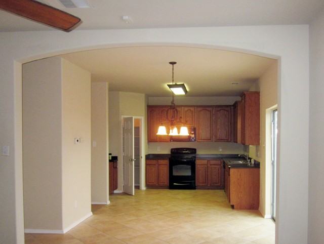 1740 Quail Springs Cir - Photo 3 of 10