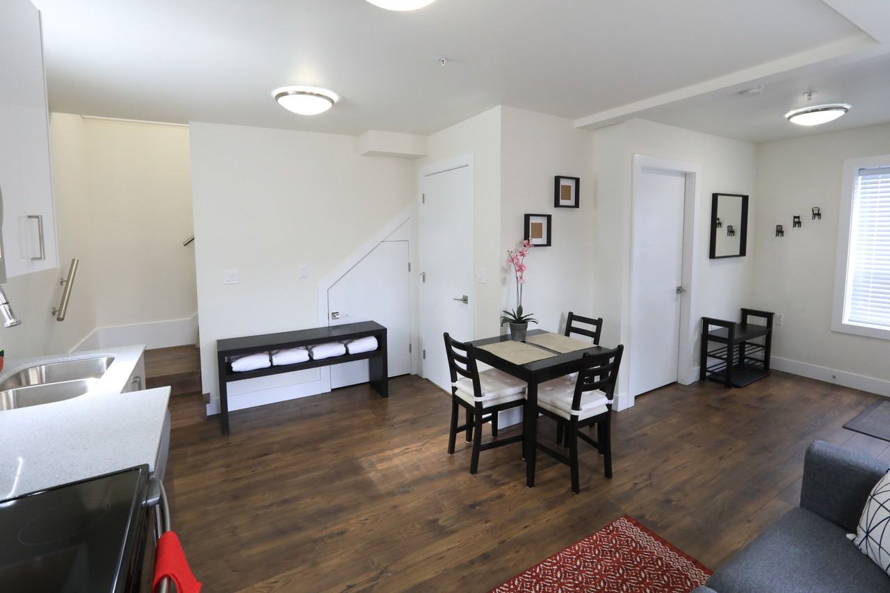 2273 Slocan Street - Photo 2 of 8