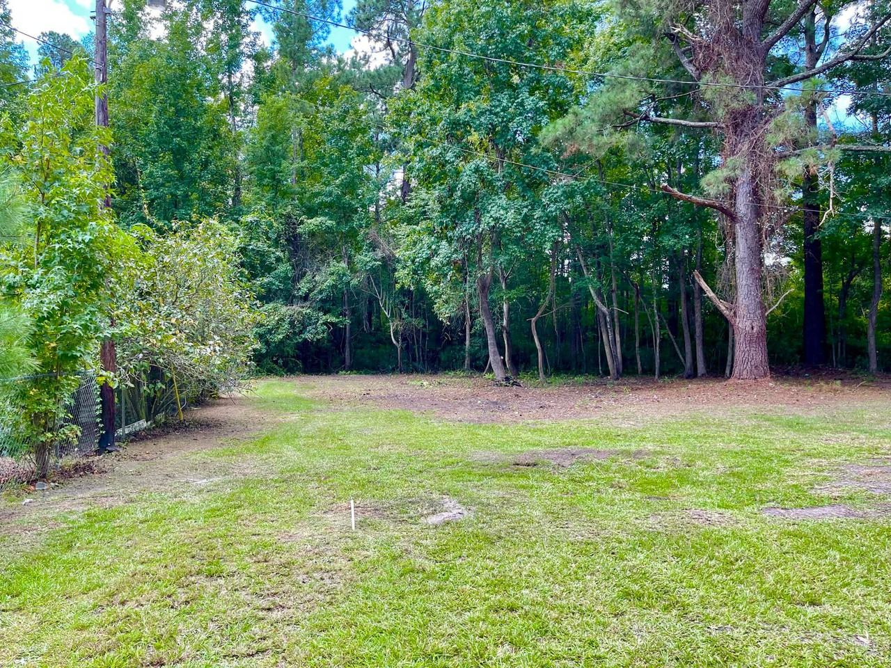 33 Baker St - Photo 3 of 20