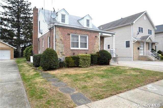 152 N 6th St - Photo 3 of 11